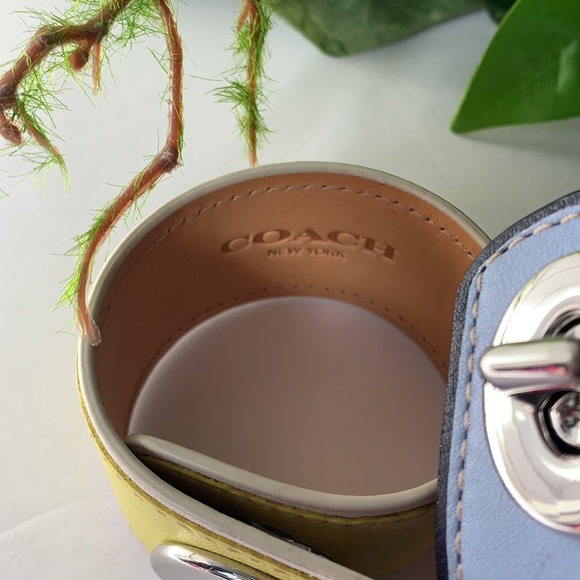 ❤️❤️❤️Coach blue leather bracelet ❤️❤️❤️ - Picture 4 of 9